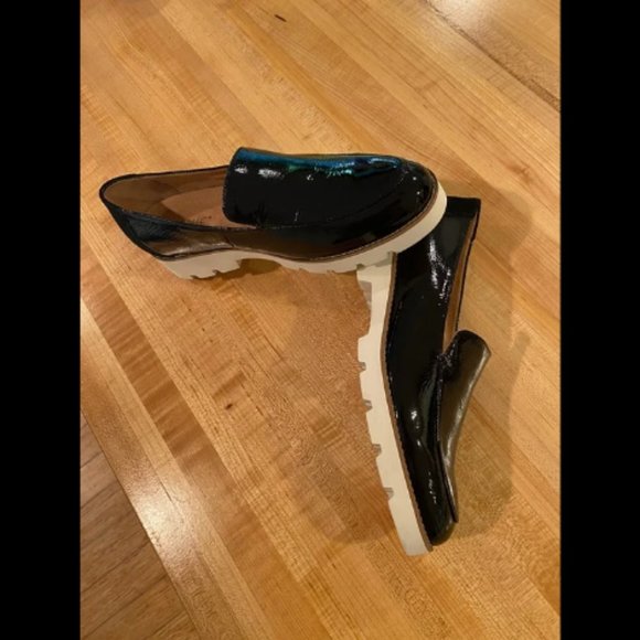 Vionic Kensley Loafer with Arch Support - Picture 5 of 5